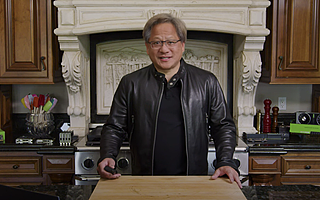 黄仁勋的「厨房演讲」，熬制的却是英伟达 GPU 史上最大性能飞跃