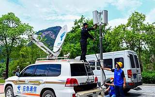 福建武夷山首秀“5G云赏茶” 中国电信智慧生态茶园添亮色