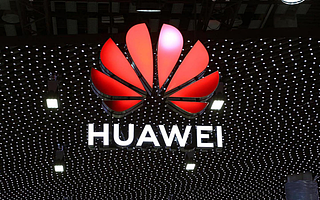 中国电动汽车与特斯拉的差距有多远？不远，也就一块芯片的距离