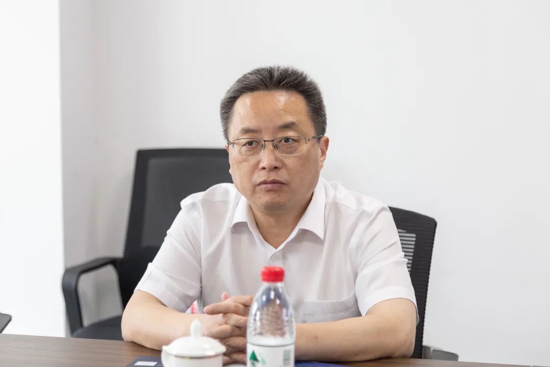 苏州市相城区委书记顾海东莅临清控科创旗下苏州小样青年社区相城调研