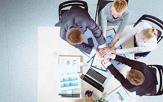 老板，你該走出去交朋友了！