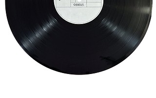 用户增长的网易云音乐Q1收入环比负增长19% “宅经济”不香吗？