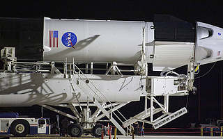 看了那么多文章，却依然说不清SpaceX与NASA是什么关系丨Chat With TMT