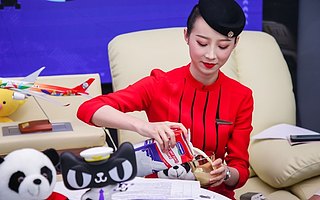 空姐空少、海外导游，带你“出境游”的人都来天猫国际带货了！