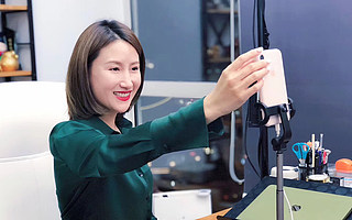 既是老板，又是网红，除了董明珠，这家MCN创始人也做到了