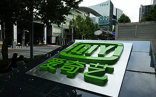 【钛晨报】传腾讯与百度接洽计划收购爱奇艺；华为回应美商务部新规允许美企与华为合作制定5G标准；拼多多盘中市值突破千亿美元