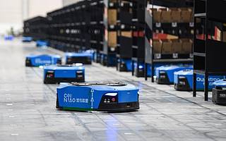 天貓618包裹七成已簽收，全國(guó)299城出現(xiàn)“分鐘級(jí)送達(dá)”