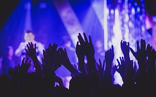 当我们在谈论《乘风破浪的姐姐》的时候,我们在谈论什么?