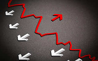 [创头条融资半年报]融资额同比减半，医疗、企服和教育最热