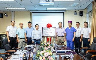 华米联合钟南山院士团队 启幕腕部智能联合实验室