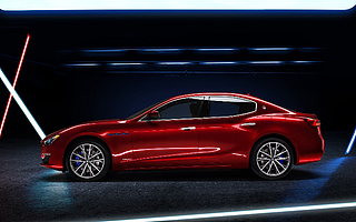 玛莎拉蒂新Ghibli 上市：搭载腾讯TAI生态车联网，限量版售价91.88万元