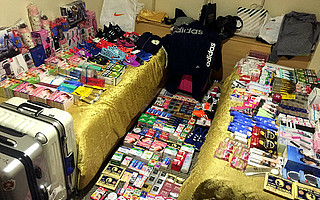 不装了，摊牌了，我就是那个假代购