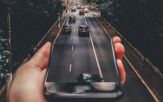 特斯拉“拒付门”营销暗战 拼多多赢了宜买车没输 羊毛党拿到车