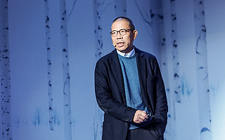 身价超越马云、马化腾，“搬运工”成中国新首富