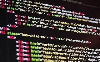 編程自學(xué)和系統(tǒng)培訓(xùn)各有什么優(yōu)缺點?這里有答案