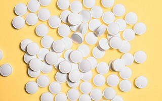 九州通因藥品質(zhì)量問題再被監(jiān)管 上半年中藥材板塊營收降16%