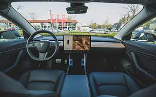 特斯拉打开了OTA升级的潘多拉魔盒