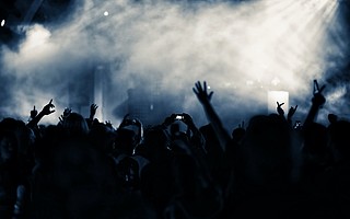 多想互动首发过会 应收帐款高拖累现金流 二股东涉刑案未查清