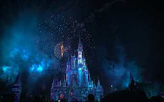 每天烧掉2400万美元，迪士尼“被迫”裁员