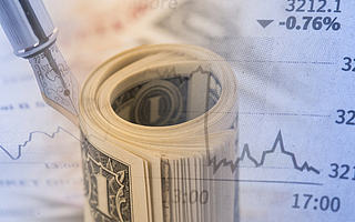 特朗普夫妇确诊新冠引发全球关注，美股遭遇“黑色星期五”