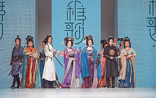 “华裳九州汉服秀临时取消”上热搜，谁的锅？