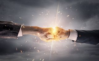 蚂蚁VS招行，白刃相搏还是金杯共饮