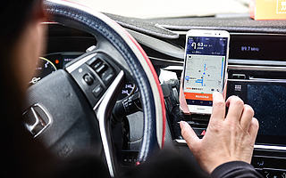 【钛晨报】​滴滴与理想汽车的出行合作项目“桔电出行”停滞；天问一号探测器完成深空机动；美团点评正式更名为美团