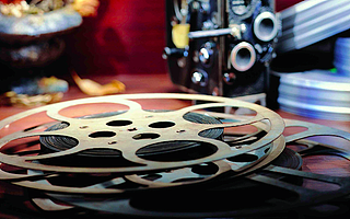 【鈦晨報】人人視頻計劃掛牌上市;螞蟻集團全球總部落戶杭州;特斯拉Model S美國再砍3000美元