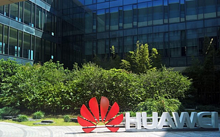 如果榮耀從華為脫離，選擇雖無奈，未來卻也可期