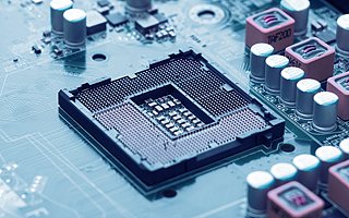 消息称蔚来计划自研芯片,董事长李斌正积极推动