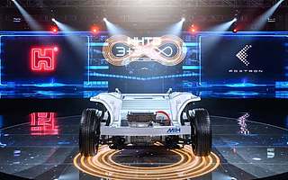 乐视格力已折戟，富士康恒大在烧钱，跨界造车有多难？