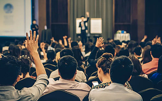 教育信息化转型的浪潮里，谁抓住了机会？