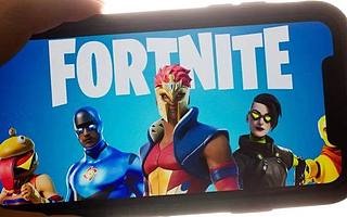 《堡垒之夜》硬上苹果，云游戏才是“真大腿”