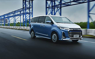 新能源+智能網聯戰略，上汽大通新能源藍圖顯規模｜?2020廣州車展