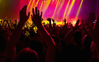 华语音乐20年，最能打的还是周杰伦、陈奕迅