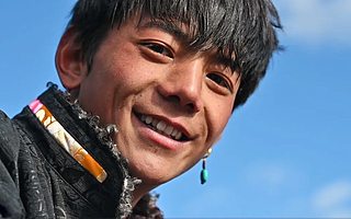 解码丁真爆红特质，出圈只在“一瞬间”