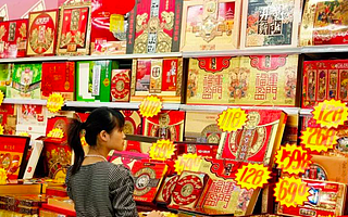 焦慮的年輕人，火爆的美容丸