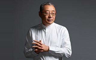 双面王功权:半个商人半个文人