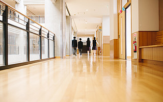 智慧生活，离学校依然很远