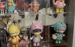 20萬人掏錢，千億港元市值，年輕人眼中的盲盒到底是什么？