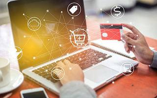 中国互联网这十年:缘起乔布斯,走向反垄断