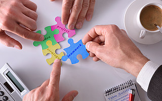 梳理完中国11大互联网公司广告收入情况，这里有四个发现