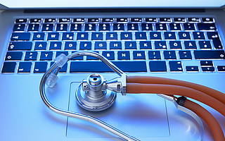 互联网巨头将在线医疗变「围城」