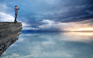 风口上的张近东