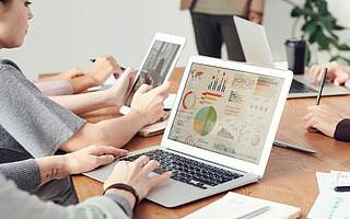 汇纳科技董事长涉行贿被刑拘股价跌停 1.2亿元回购维稳