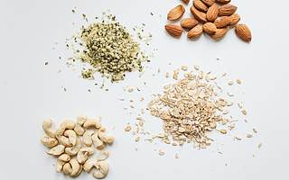 洽洽食品电商平台排名靠后 距夸下的“第一”还有多远？