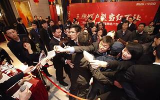 韭菜与镰刀，东南亚炒房群像：有人暴赚上亿，有人破产身亡