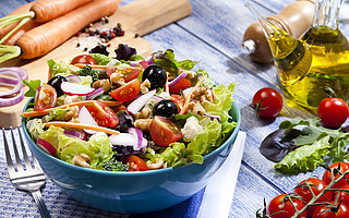 “躺瘦”的年轻人，“养肥”千亿代餐市场