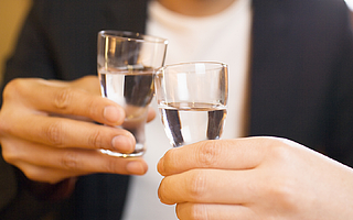 A股“已醉”，但投资者需保留一份冷静