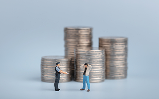 山寨版的“顶级投资机构”,正在诈骗你老家的亲戚朋友